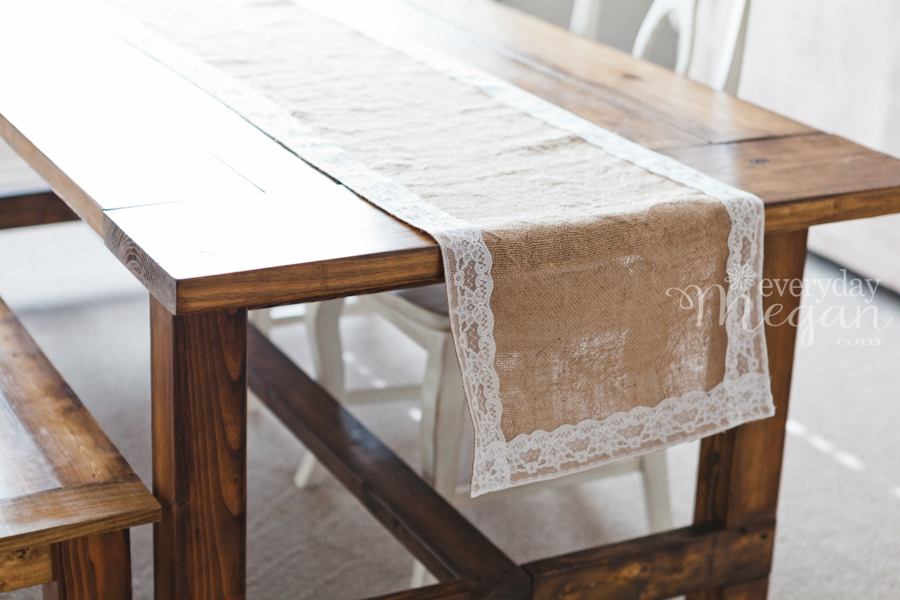Burlap and Lace Table Runner Tutorial
