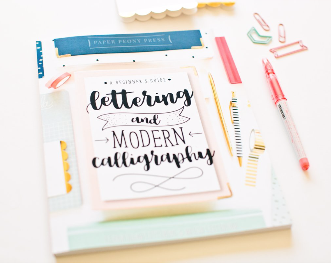 The best gift ideas for crafters - beginner lettering and calligraphy